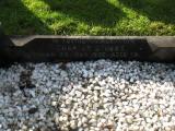 image of grave number 932903